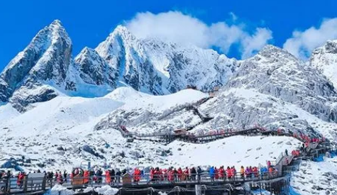 爬玉龙雪山一瓶氧气够吗（爬玉龙雪山要几瓶氧气）