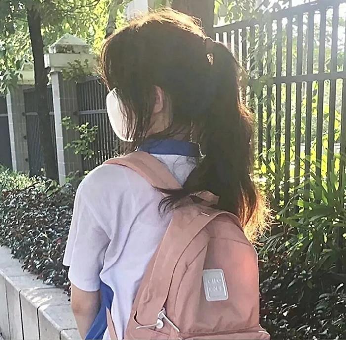 有关于开学的文案