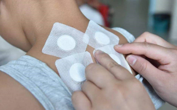 三伏贴晴天贴好还是阴天贴好（贴三伏贴晴天贴好还是雨天贴好）