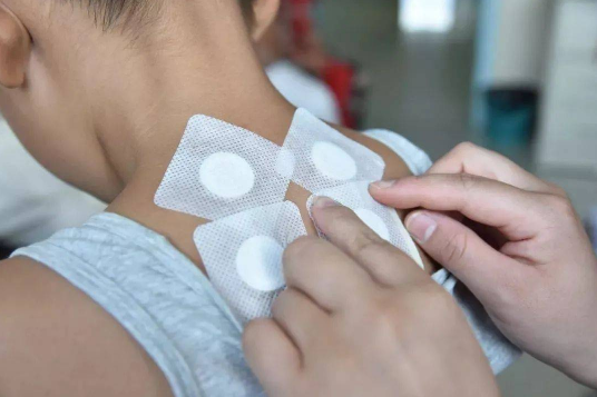 三伏贴为什么会发热放了什么材质的药(三伏贴加什么药会发热) 三伏贴为什么会发热放了什么材质的药(三伏贴加什么药会发热)