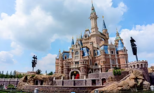 上海迪士尼2023国庆期间烟花表演是每天都有吗（上海迪士尼看烟花秀的最佳位置有哪些）