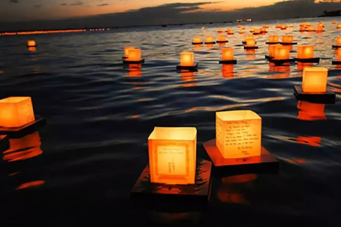 中元节不能穿白衣服吗（中元节为什么不能穿白色衣服）