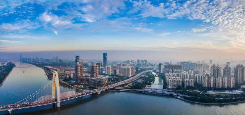 8月份广州一般是多少度20233