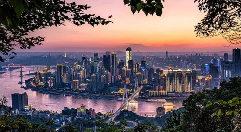 2023年国庆去重庆热吗2