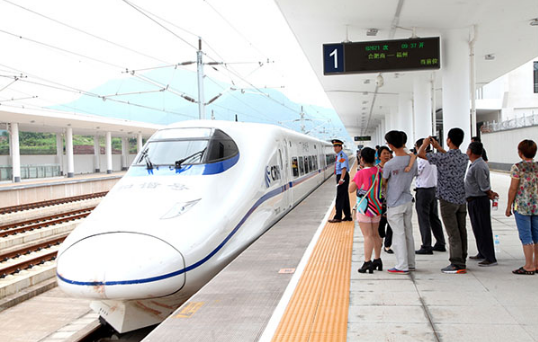 为什么高铁动车无座和二等座同价（高铁无座与二等座为啥同一个价）