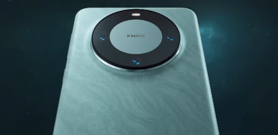 华为mate60pro在水里能滑动屏幕吗（华为mate60pro隔水控屏是真的吗）