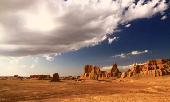 2023年国庆去西北大环线合适吗（国庆大西北自驾路况怎么样）