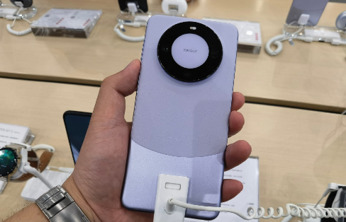 华为mate（60（pro和苹果15（pro哪个好用（华为mate60pro和苹果15（pro怎么选择）