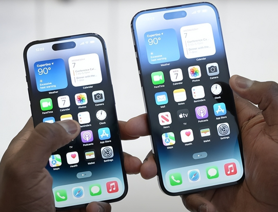 iPhone15屏幕发绿吗3