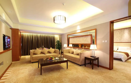 2023国庆去武汉玩需要提前订酒店吗2