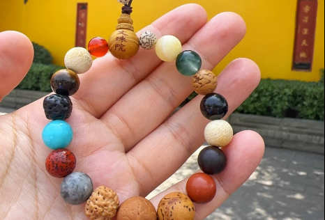 十八籽买了不戴可以吗（十八籽手串不戴手放抽屉里可以吗）