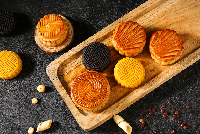 月饼上供用不用把外包装去掉1