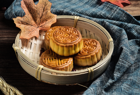 中秋节月饼要供完月亮才能吃吗(中秋节月饼什么时候吃好) 中秋节月饼要供完月亮才能吃吗(中秋节月饼什么时候吃好)