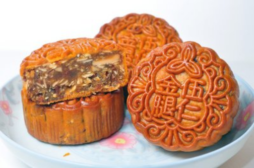 五仁月饼是广式月饼还是京式月饼（五仁月饼属于什么月饼）