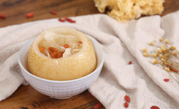 支原体肺炎可以吃川贝炖雪梨吗（支原体肺炎能吃冰糖煮梨吗）