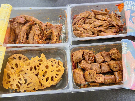 周黑鸭五香味好吃吗（周黑鸭五香味辣不辣）