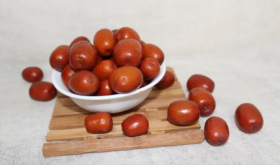 醉枣在常温下保存行吗（醉枣怎么保存才能时间长）