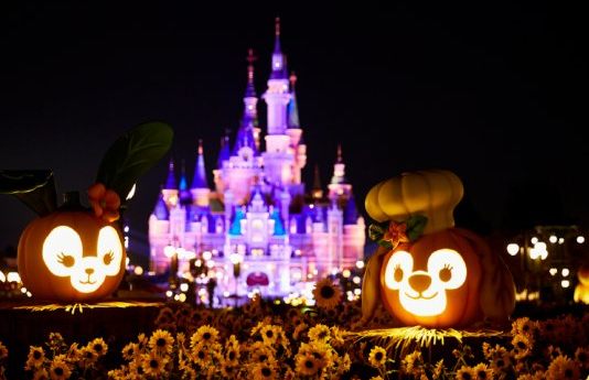 上海迪士尼万圣节可以cos公主吗（上海迪士尼万圣节可以穿非迪士尼的衣服吗）