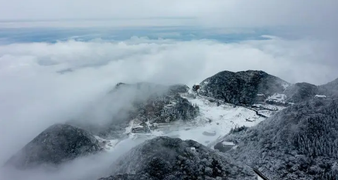 2023年11月温度为什么还这么高（今年11月温度这么高是什么导致的）