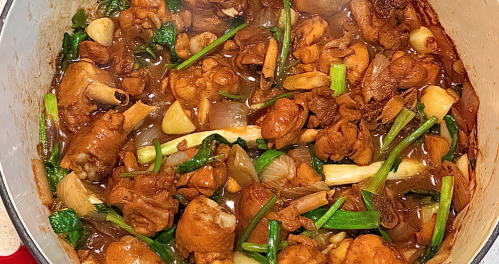 啫啫煲是煲仔饭吗(啫啫煲是哪里的菜) 啫啫煲是煲仔饭吗(啫啫煲是哪里的菜)