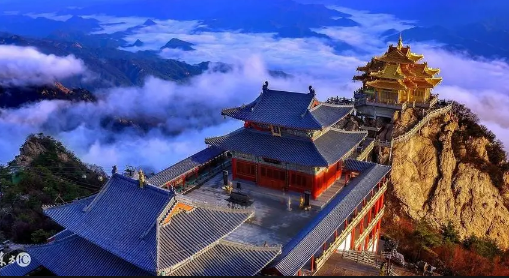 2024年12月份老君山山顶气温多少（12月去老君山适合穿什么）