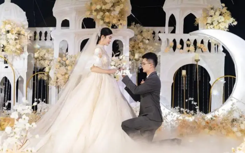 2024年农历腊月二十四南小年适不适合结婚（农历腊月哪几天适合结婚）