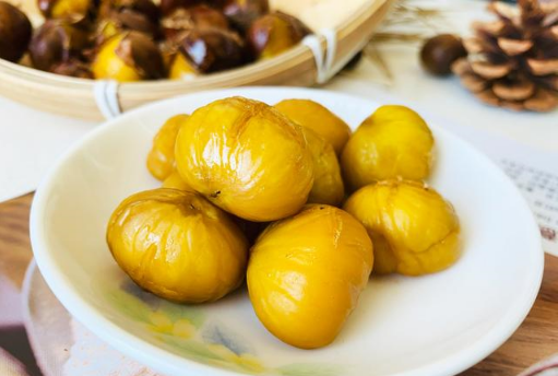 板栗和螃蟹一起吃会怎么样（板栗和螃蟹一起吃有什么坏处）