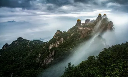 2024年12月份老君山山顶气温多少（12月去老君山适合穿什么）