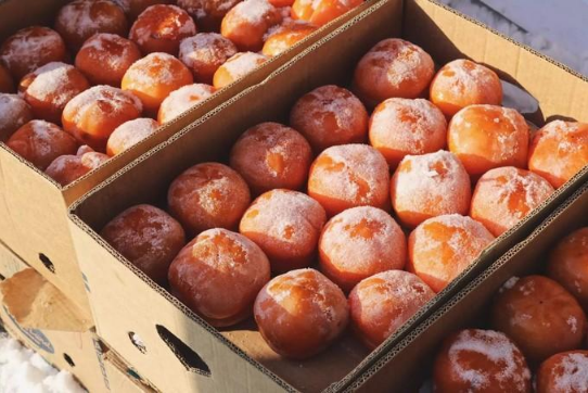 冻柿子可以和羊肉一起吃吗（吃冻柿子可以吃羊肉吗）