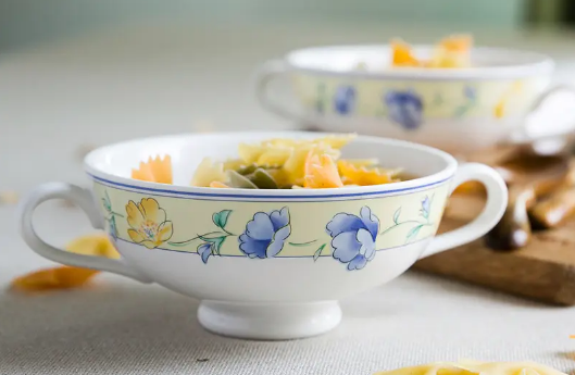 釉上彩餐具不能放热食吗（釉上彩餐具不装热菜有毒吗）