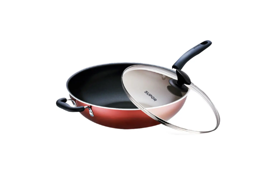 铁锅不用洗洁精洗用什么洗（铁锅不用洗洁精怎么去油）