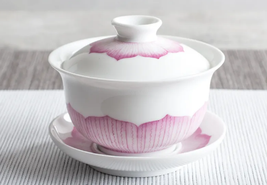 釉上彩的餐具可以泡茶吗(釉上彩茶具喝茶安全吗) 釉上彩的餐具可以泡茶吗(釉上彩茶具喝茶安全吗)